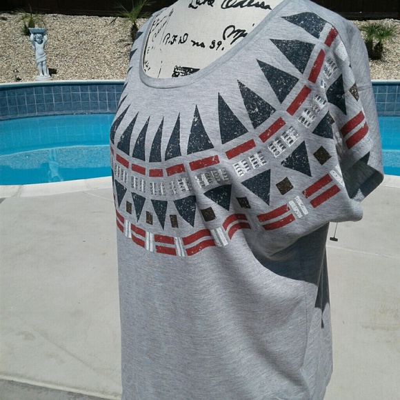 Sale today! tribal mod top blouse - Picture 4 of 5